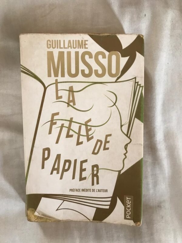 la fille de papier